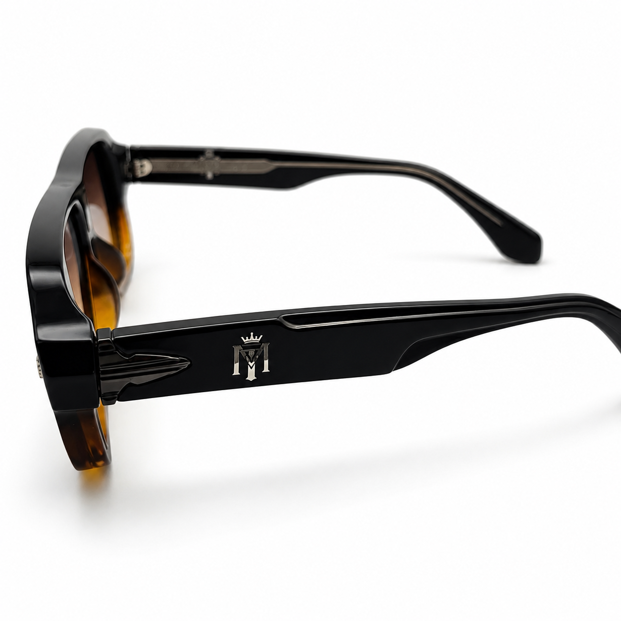 “EL MIITTEELL Eyewear