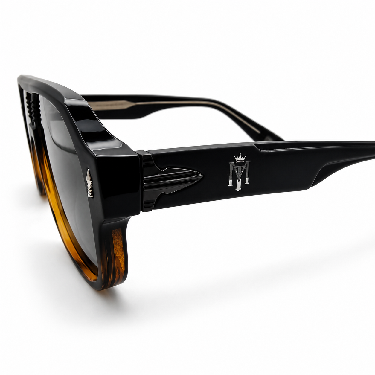 “EL MIITTEELL Eyewear